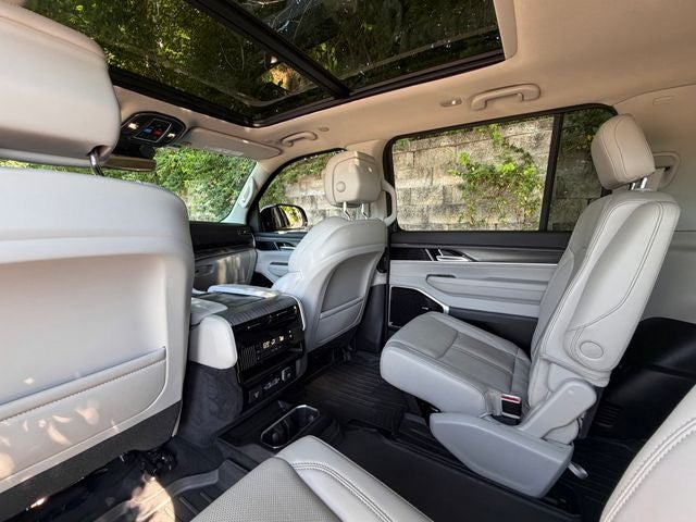 2023 Jeep Wagoneer Series III