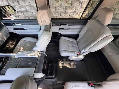 2023 Jeep Wagoneer Series III