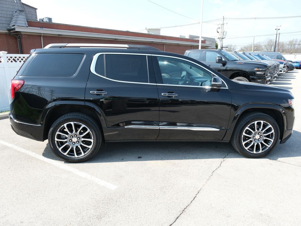 2022 GMC Acadia Denali