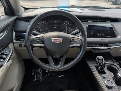 2023 Cadillac XT4 FWD Luxury