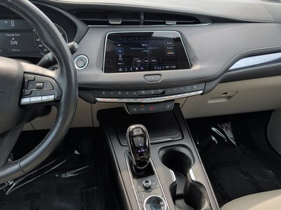 2023 Cadillac XT4 FWD Luxury