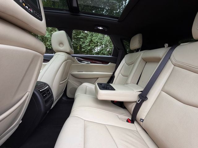 2018 Cadillac XT5 Premium Luxury