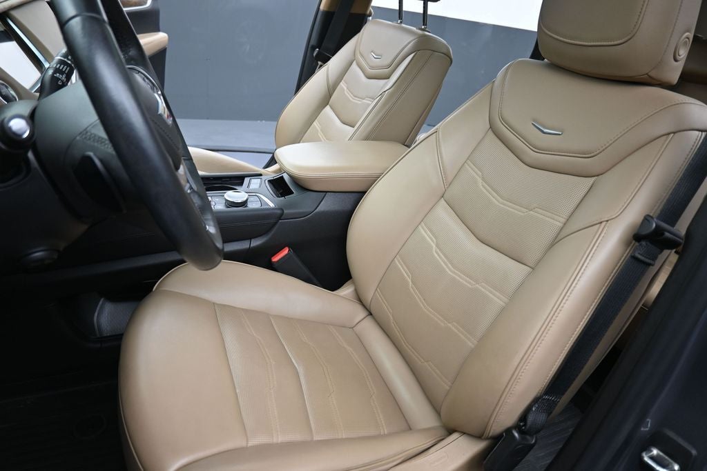 2022 Cadillac XT5 AWD Premium Luxury