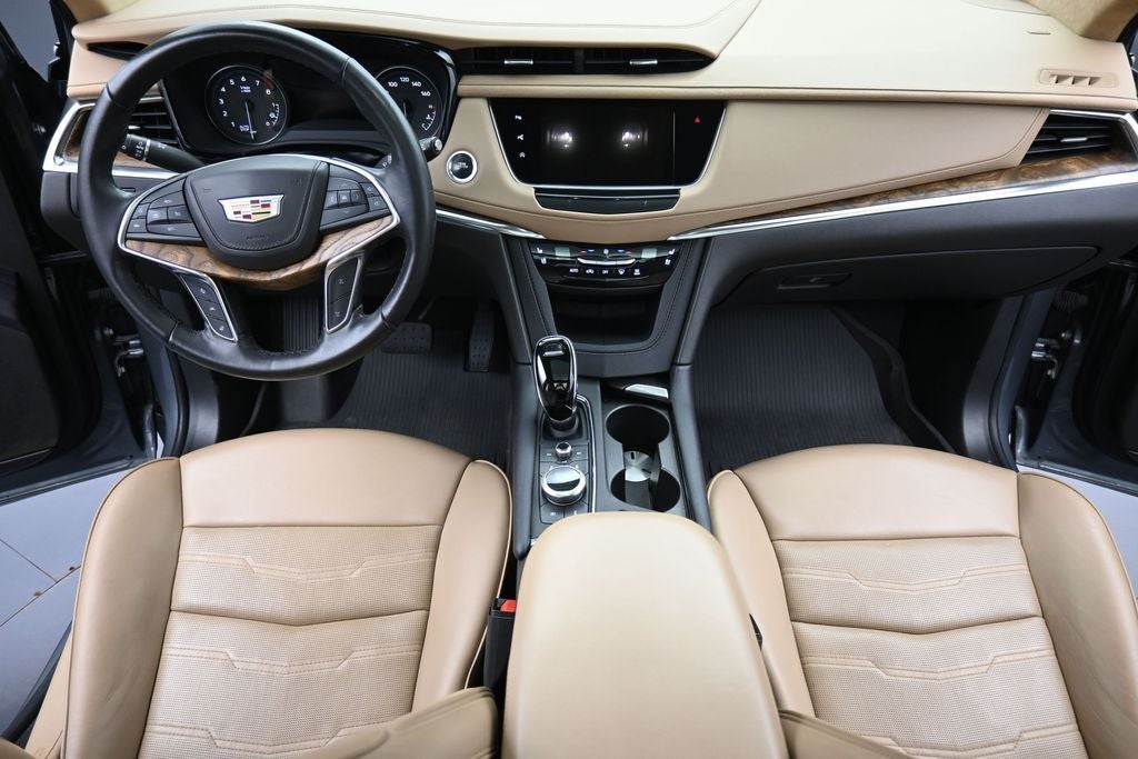 2022 Cadillac XT5 AWD Premium Luxury