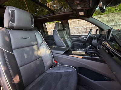 2023 Cadillac Escalade ESV Sport