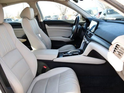 2022 Honda Accord Hybrid Touring