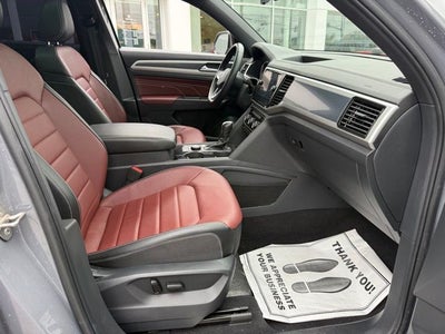 2023 Volkswagen Atlas Cross Sport 3.6L V6 SEL Premium R-Line