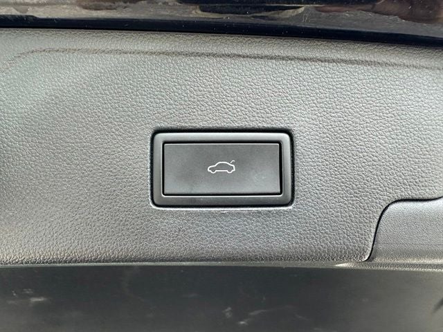 2023 Volkswagen Atlas Cross Sport 3.6L V6 SEL Premium R-Line
