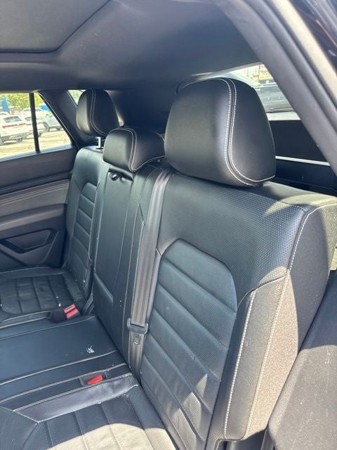 2023 Volkswagen Atlas Cross Sport 3.6L V6 SEL Premium R-Line
