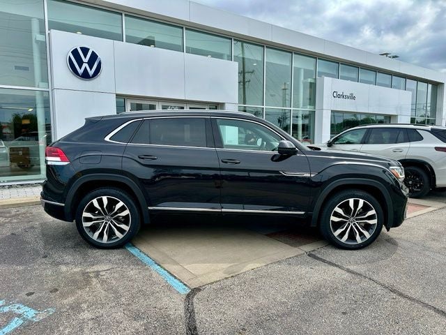 2023 Volkswagen Atlas Cross Sport 3.6L V6 SEL Premium R-Line