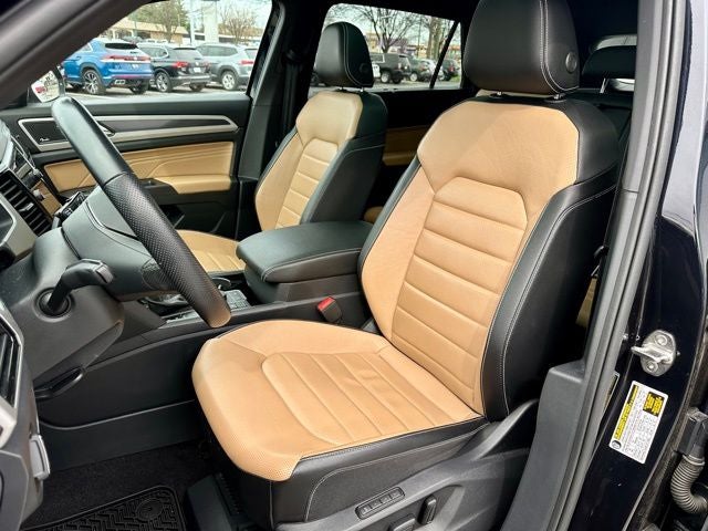 2023 Volkswagen Atlas Cross Sport 3.6L V6 SEL Premium R-Line