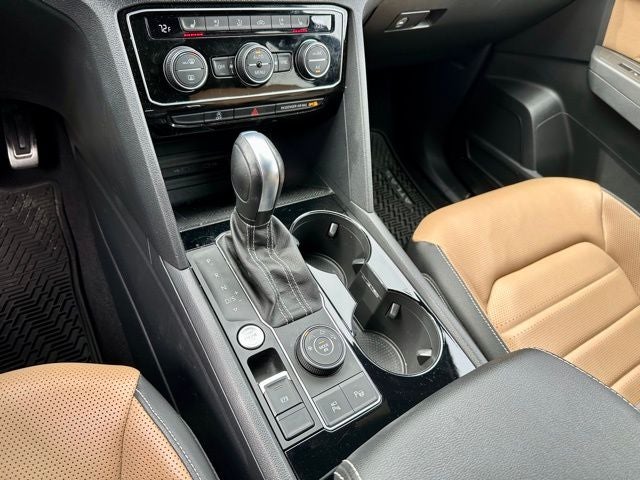 2023 Volkswagen Atlas Cross Sport 3.6L V6 SEL Premium R-Line