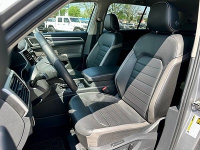 2023 Volkswagen Atlas 3.6L V6 SEL Premium R-Line