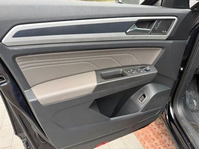 2022 Volkswagen Atlas 3.6L V6 SEL Premium R-Line