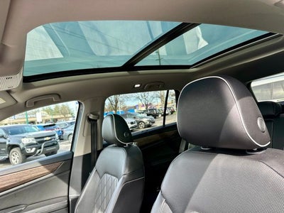 2024 Volkswagen Atlas 2.0T SEL Premium R-Line