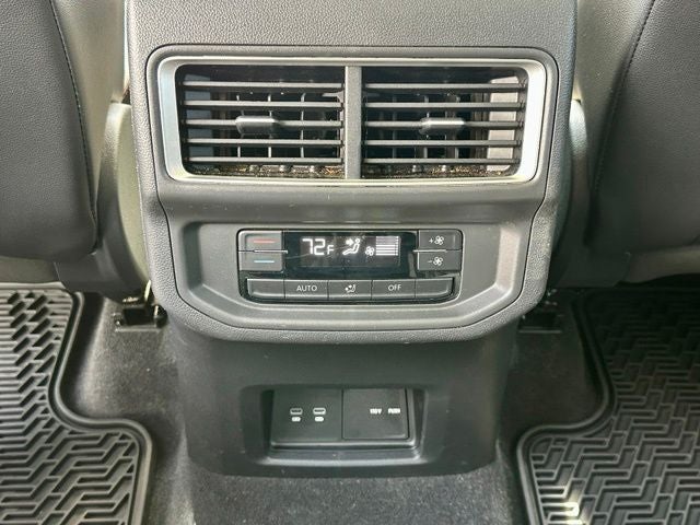 2024 Volkswagen Atlas 2.0T Peak Edition SEL