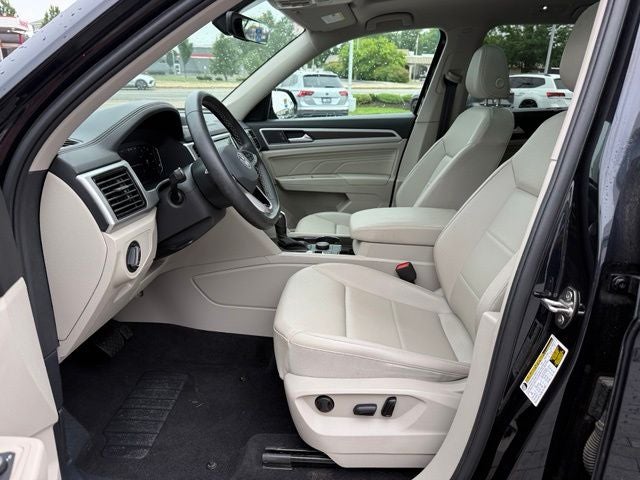 2023 Volkswagen Atlas 2.0T SE w/Technology