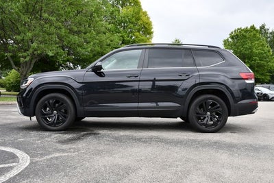 2022 Volkswagen Atlas 3.6L V6 SE w/Technology