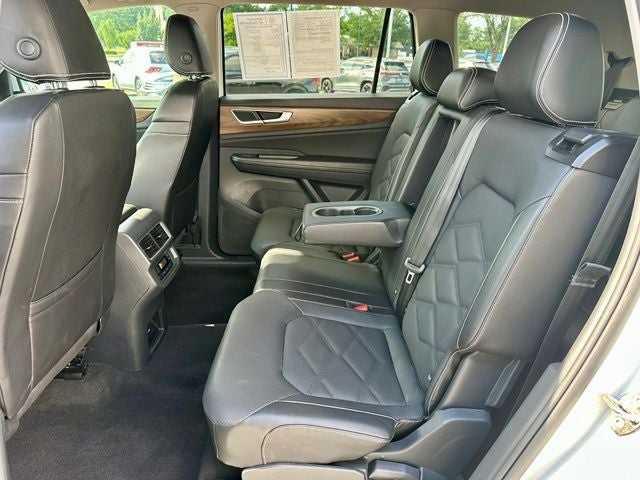 2024 Volkswagen Atlas 2.0T SE