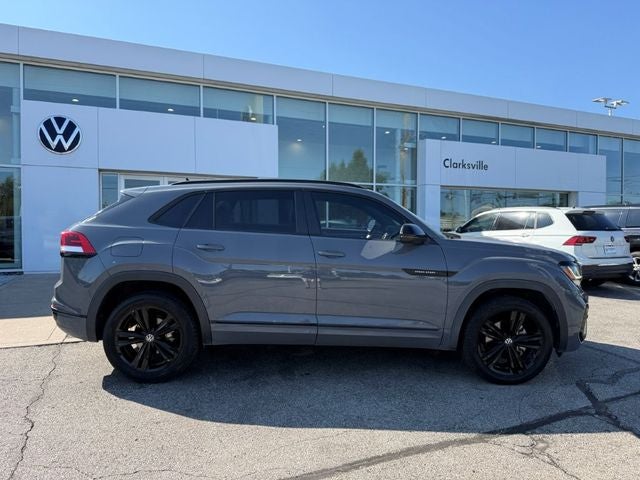 2023 Volkswagen Atlas Cross Sport 2.0T SEL R-Line Black