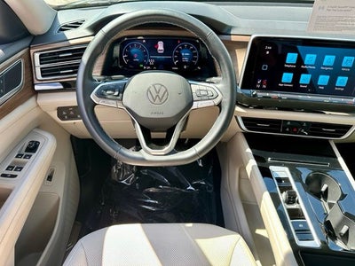 2025 Volkswagen Atlas 2.0T SE w/Technology