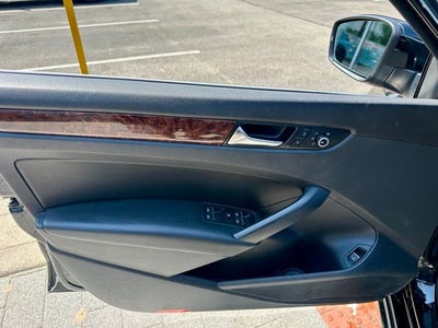 2013 Volkswagen Passat TDI SEL Premium