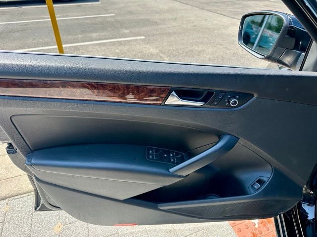 2013 Volkswagen Passat TDI SEL Premium