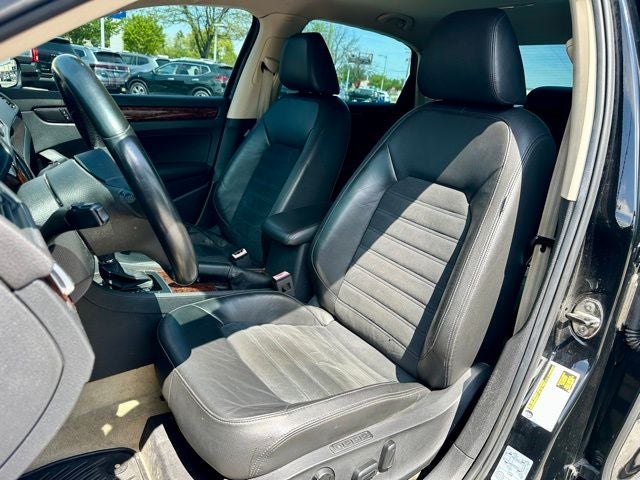 2013 Volkswagen Passat TDI SEL Premium