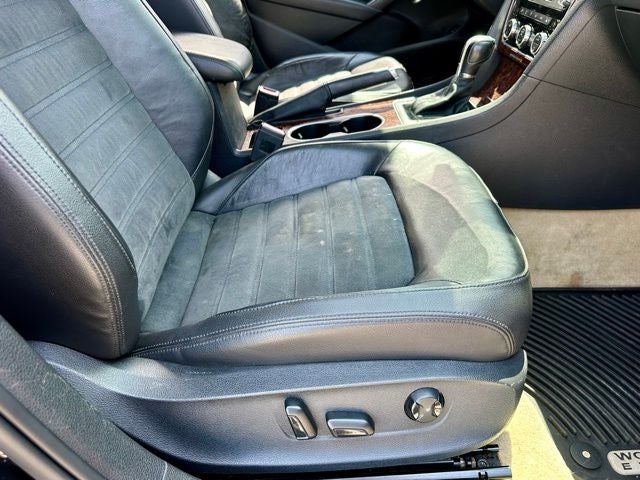 2013 Volkswagen Passat TDI SEL Premium