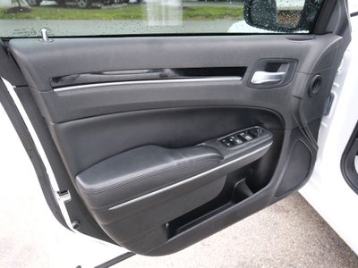 2023 Chrysler 300 Touring