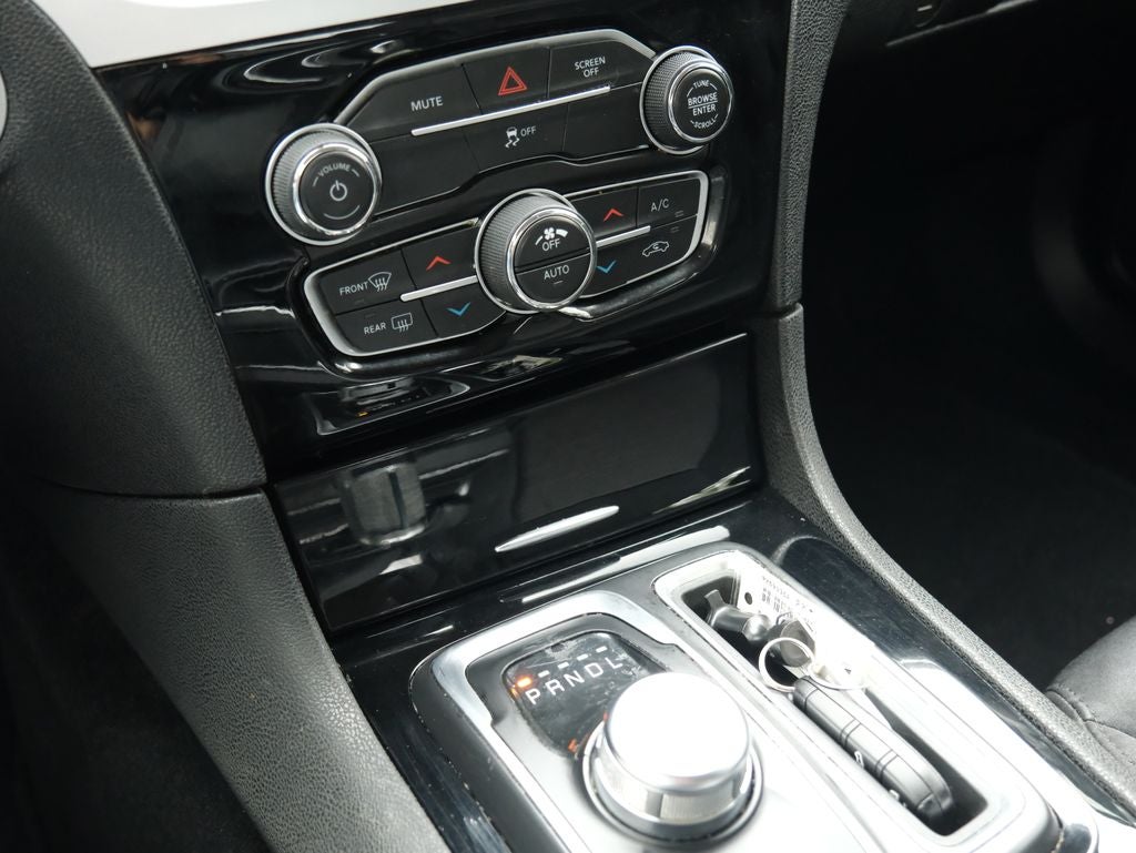 2023 Chrysler 300 Touring