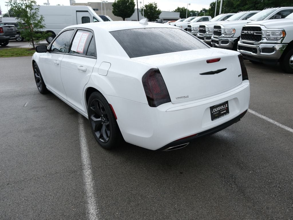 2023 Chrysler 300 Touring