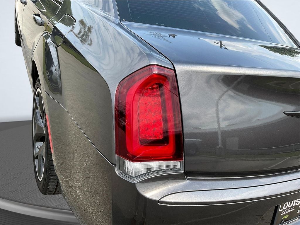 2022 Chrysler 300 S