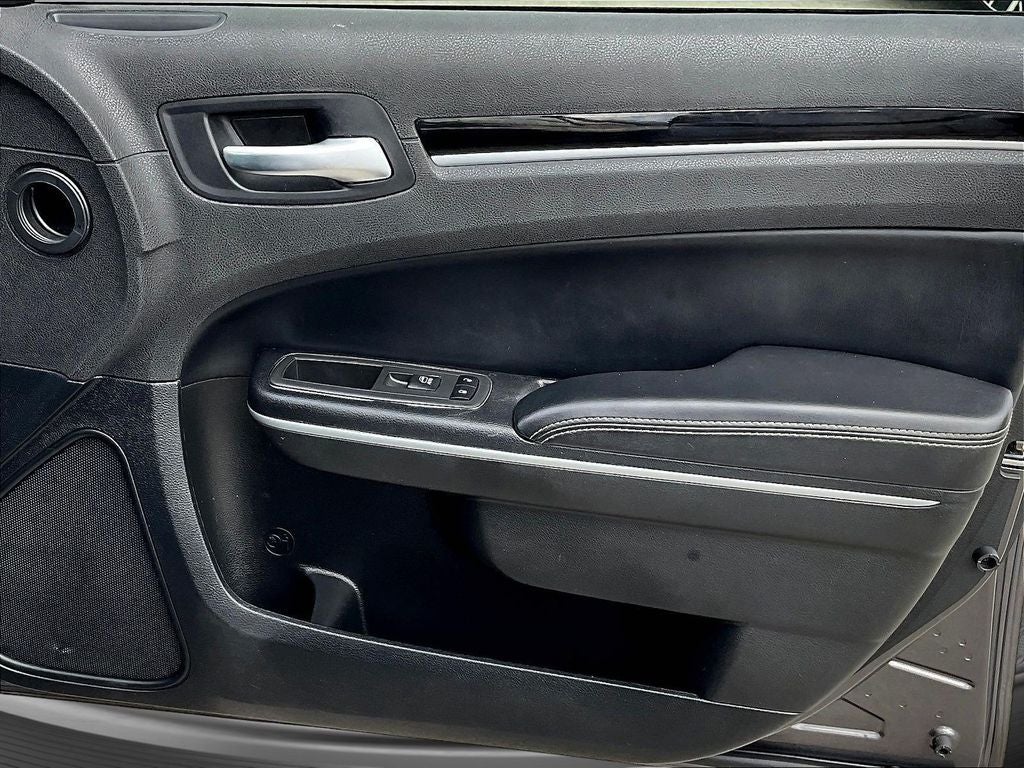 2022 Chrysler 300 S