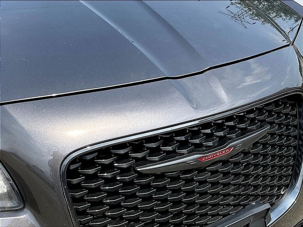 2022 Chrysler 300 S