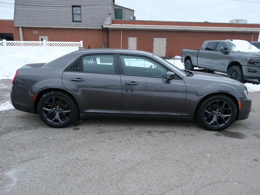 2021 Chrysler 300 S