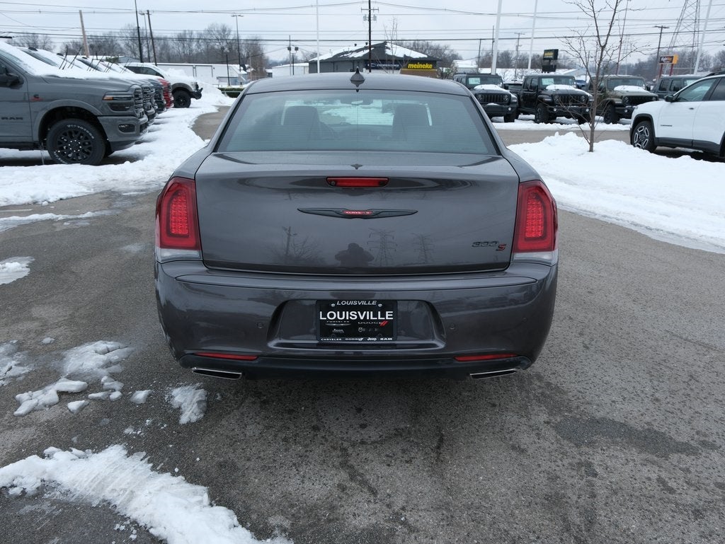 2021 Chrysler 300 S