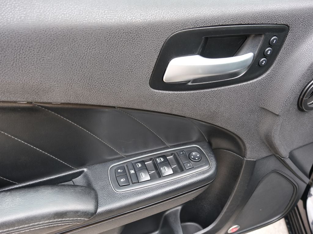 2017 Dodge Charger SXT