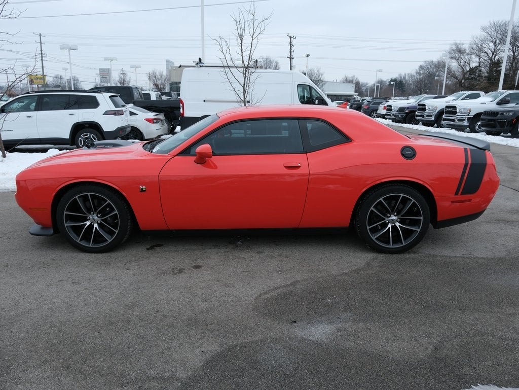 2017 Dodge Challenger 392 Hemi Scat Pack Shaker