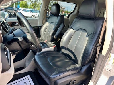 2018 Chrysler Pacifica Touring L