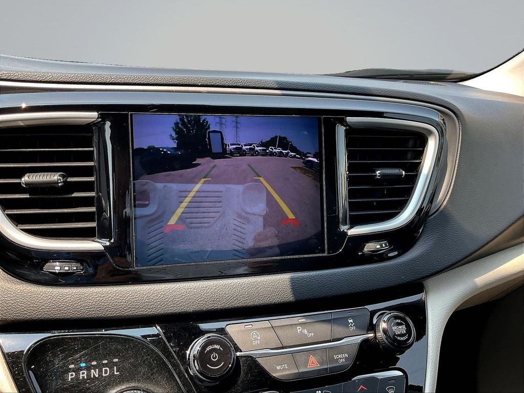 2020 Chrysler Pacifica Touring