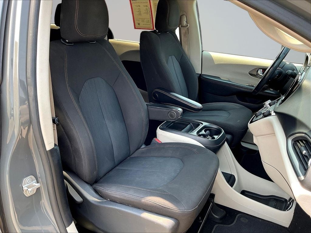 2020 Chrysler Pacifica Touring