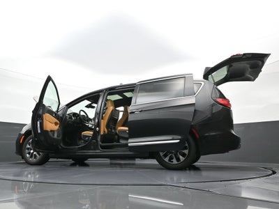 2023 Chrysler Pacifica Hybrid Hybrid Pinnacle