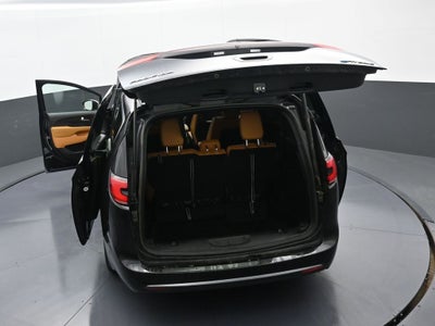 2023 Chrysler Pacifica Hybrid Hybrid Pinnacle