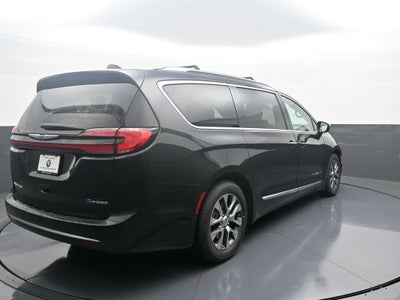 2023 Chrysler Pacifica Hybrid Hybrid Pinnacle