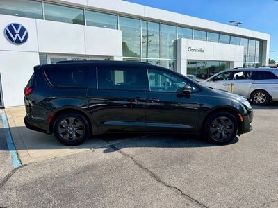 2020 Chrysler Pacifica Hybrid Limited