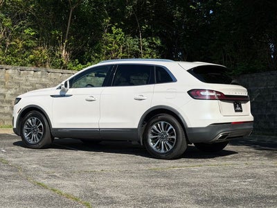 2019 Lincoln Nautilus Select