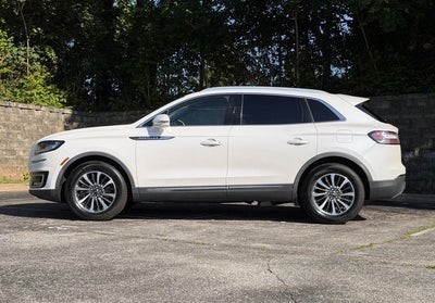 2019 Lincoln Nautilus Select
