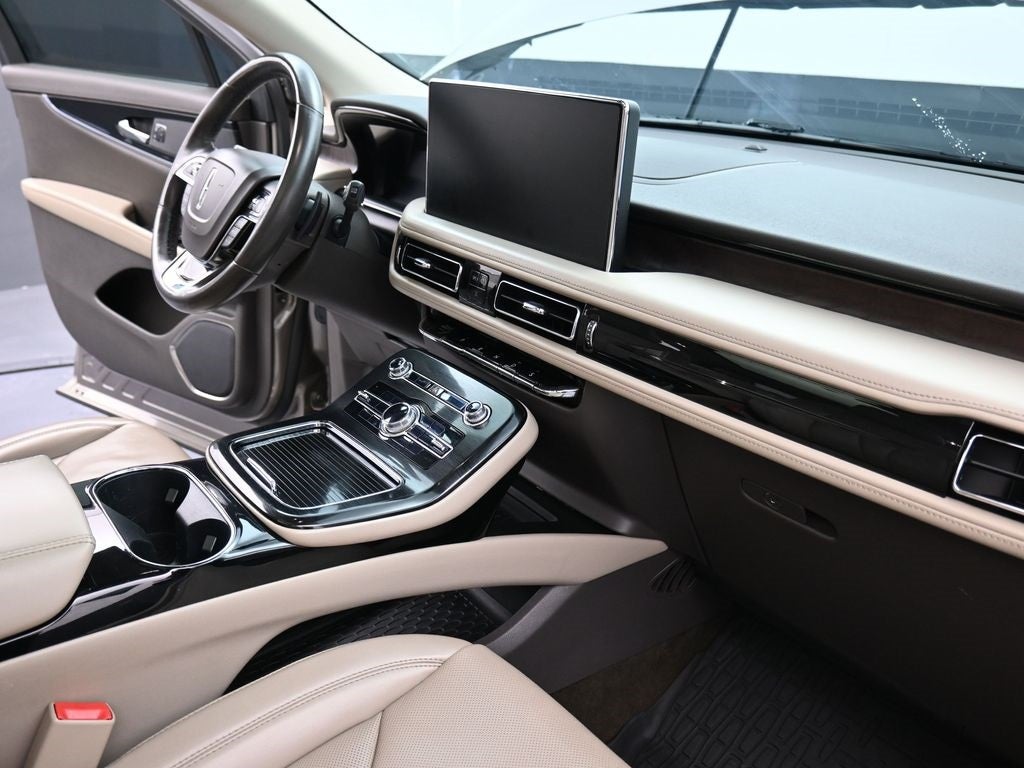 2021 Lincoln Nautilus Reserve