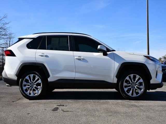 2022 Toyota RAV4 XLE Premium